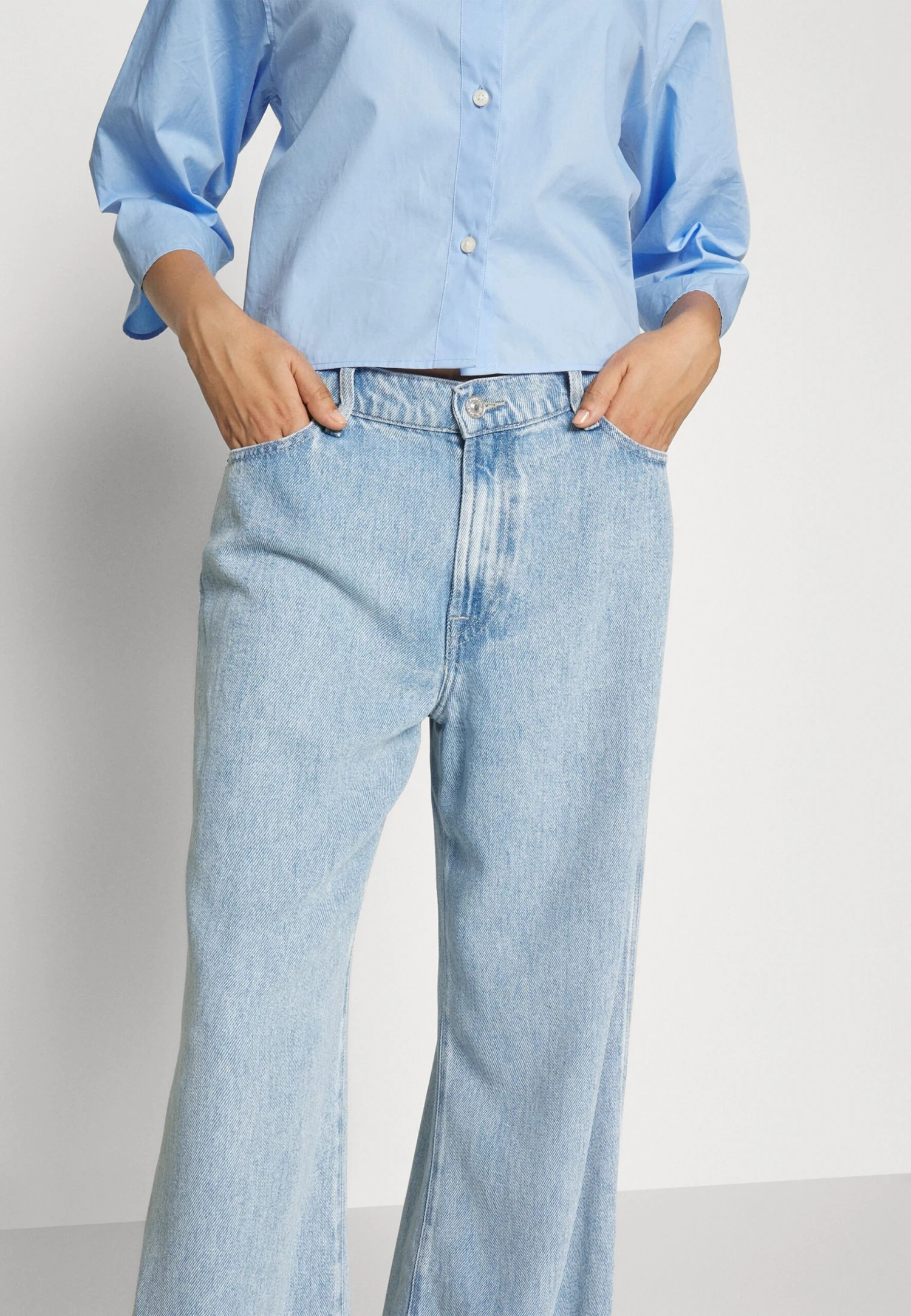 7 For All Mankind Lotta Laguna - Vaqueros Bootcut - Light Blue 6 7 For All Mankind Lotta Laguna - Vaqueros Bootcut - Light Blue - Imagen 6