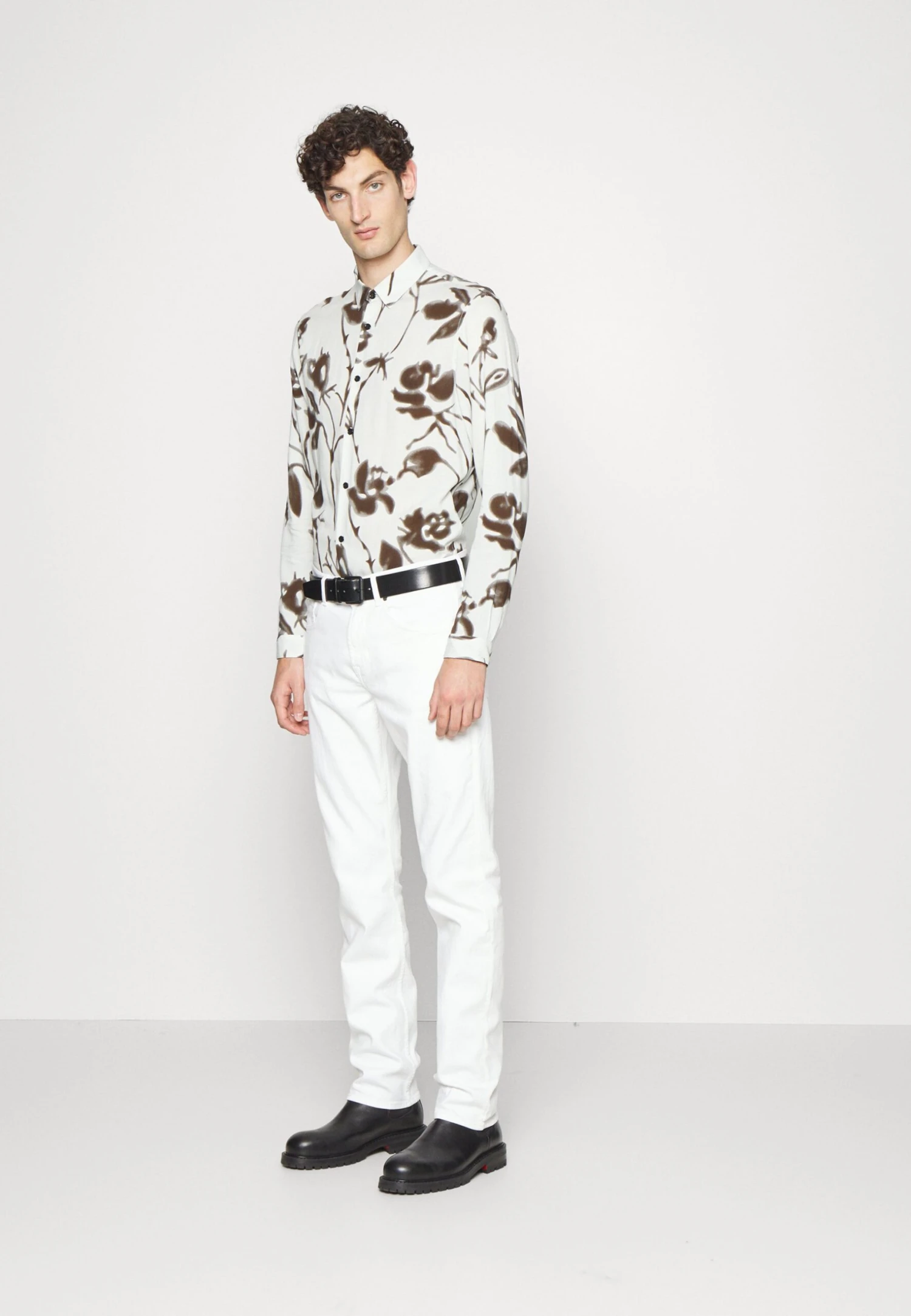 7 For All Mankind Luxe Performance- Vaqueros Rectos - White 2 7 For All Mankind Luxe Performance- Vaqueros Rectos - White - Imagen 2