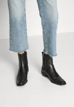 7 For All Mankind Logan Stovepipe Ode To - Vaqueros Rectos - Light Blue 13 7 For All Mankind Logan Stovepipe Ode To - Vaqueros Rectos - Light Blue -7 For All Mankind 1b6d72a213374479bf8ca1cc7ad86d07