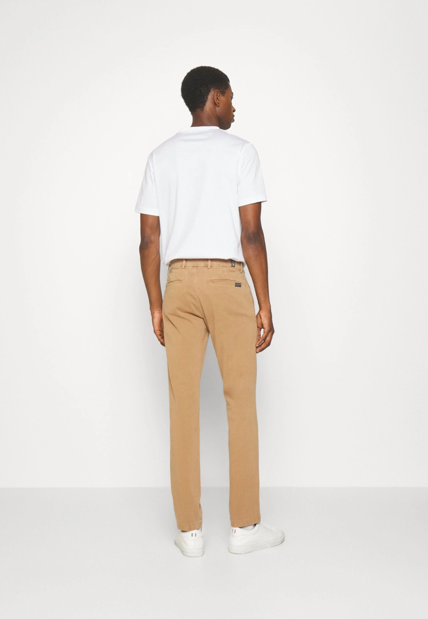 7 For All Mankind Slimmy Chino- Pantalones Chinos - Beige 3 7 For All Mankind Slimmy Chino- Pantalones Chinos - Beige - Imagen 3