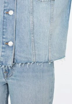 7 For All Mankind Chaqueta Vaquera - Light Blue 7 7 For All Mankind Chaqueta Vaquera - Light Blue -7 For All Mankind 2429bcf50fe94512ae57a93999bde433