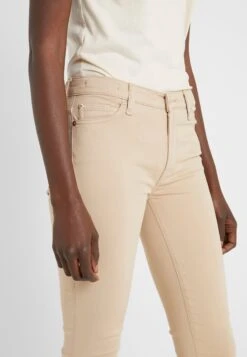 7 For All Mankind Crop - Vaqueros Pitillo - Sandcastle 9 7 For All Mankind Crop - Vaqueros Pitillo - Sandcastle -7 For All Mankind 2c55d7c51096415a9f36cecc052ce806