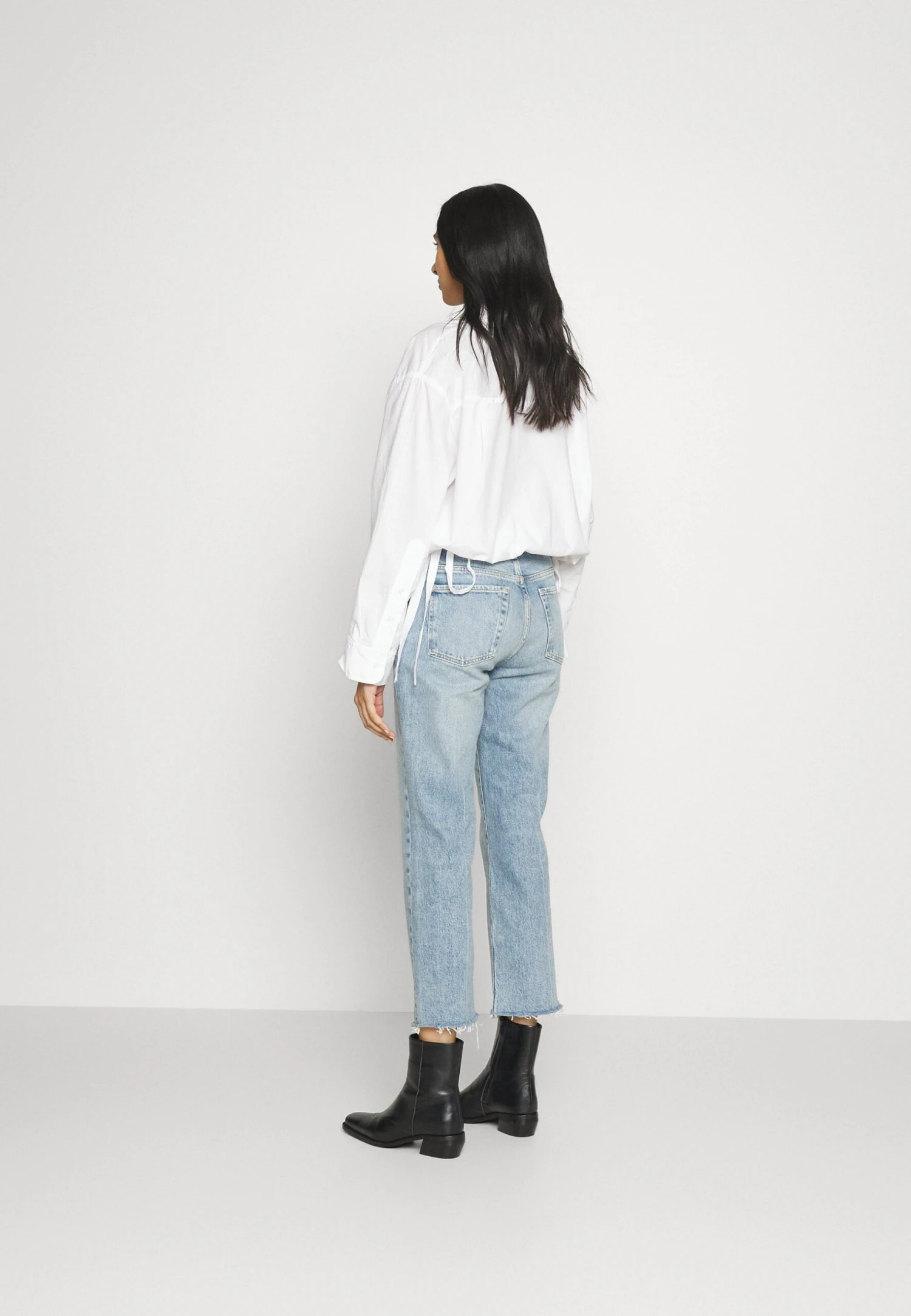 7 For All Mankind Logan Stovepipe Ode To - Vaqueros Rectos - Light Blue 3 7 For All Mankind Logan Stovepipe Ode To - Vaqueros Rectos - Light Blue - Imagen 3