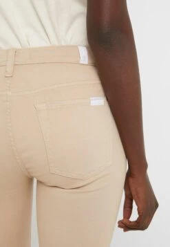 7 For All Mankind Crop - Vaqueros Pitillo - Sandcastle 11 7 For All Mankind Crop - Vaqueros Pitillo - Sandcastle -7 For All Mankind 46004fdfeae14e40a8c354e0d7ec1ea7
