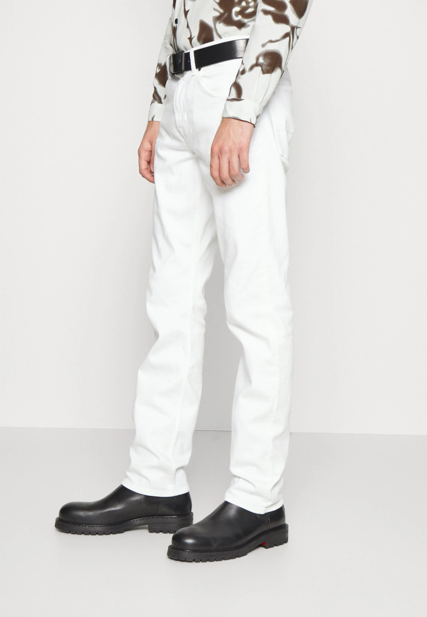 7 For All Mankind Luxe Performance- Vaqueros Rectos - White 4 7 For All Mankind Luxe Performance- Vaqueros Rectos - White - Imagen 4