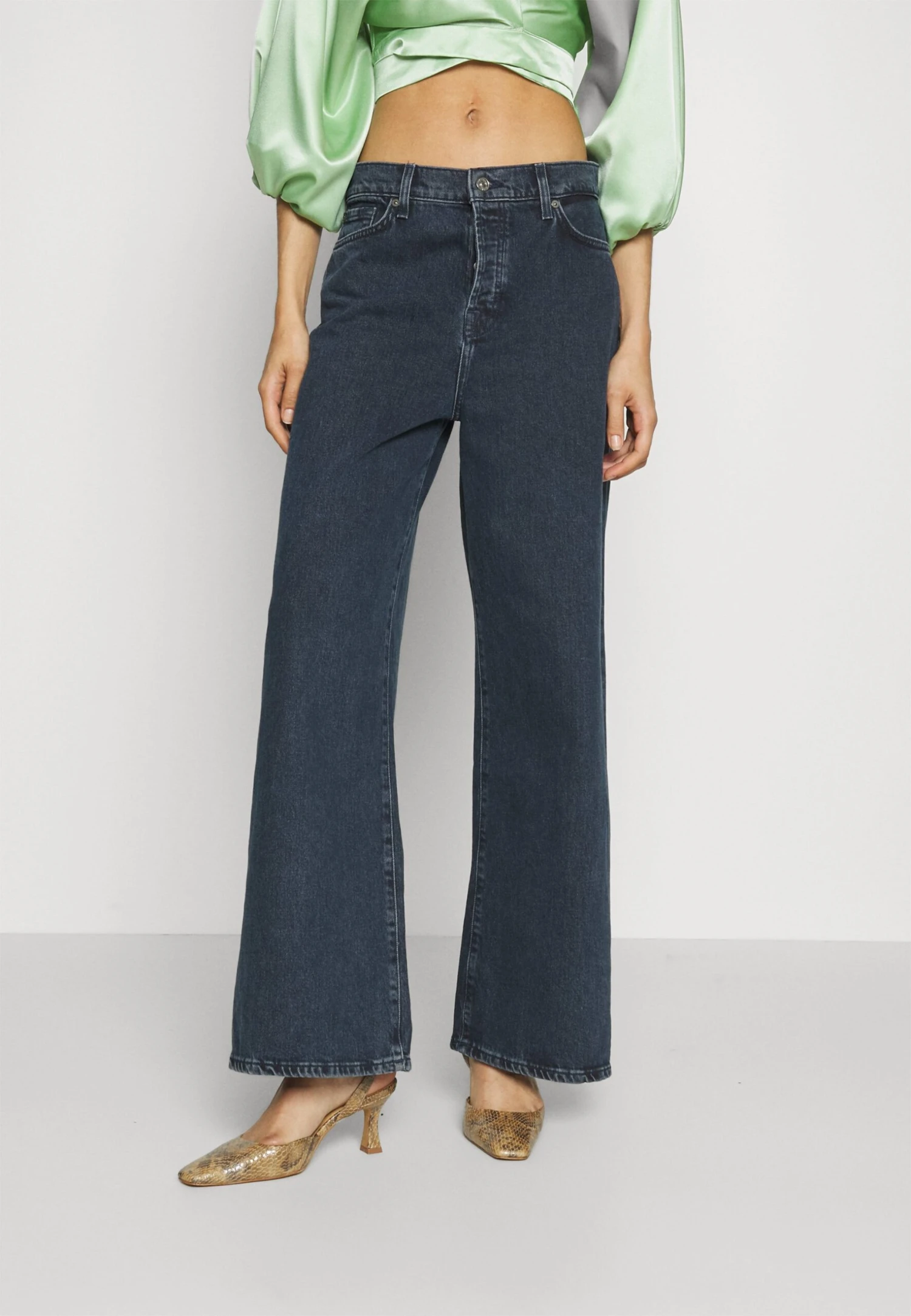 7 For All Mankind Zoey Action - Vaqueros Boyfriend - Dark Blue 1 7 For All Mankind Zoey Action - Vaqueros Boyfriend - Dark Blue