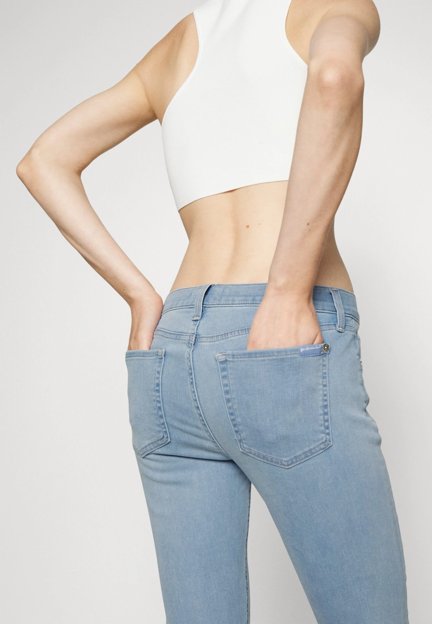 7 For All Mankind Bair Eco Mirage - Vaqueros Pitillo - Light Blue 6 7 For All Mankind Bair Eco Mirage - Vaqueros Pitillo - Light Blue - Imagen 6