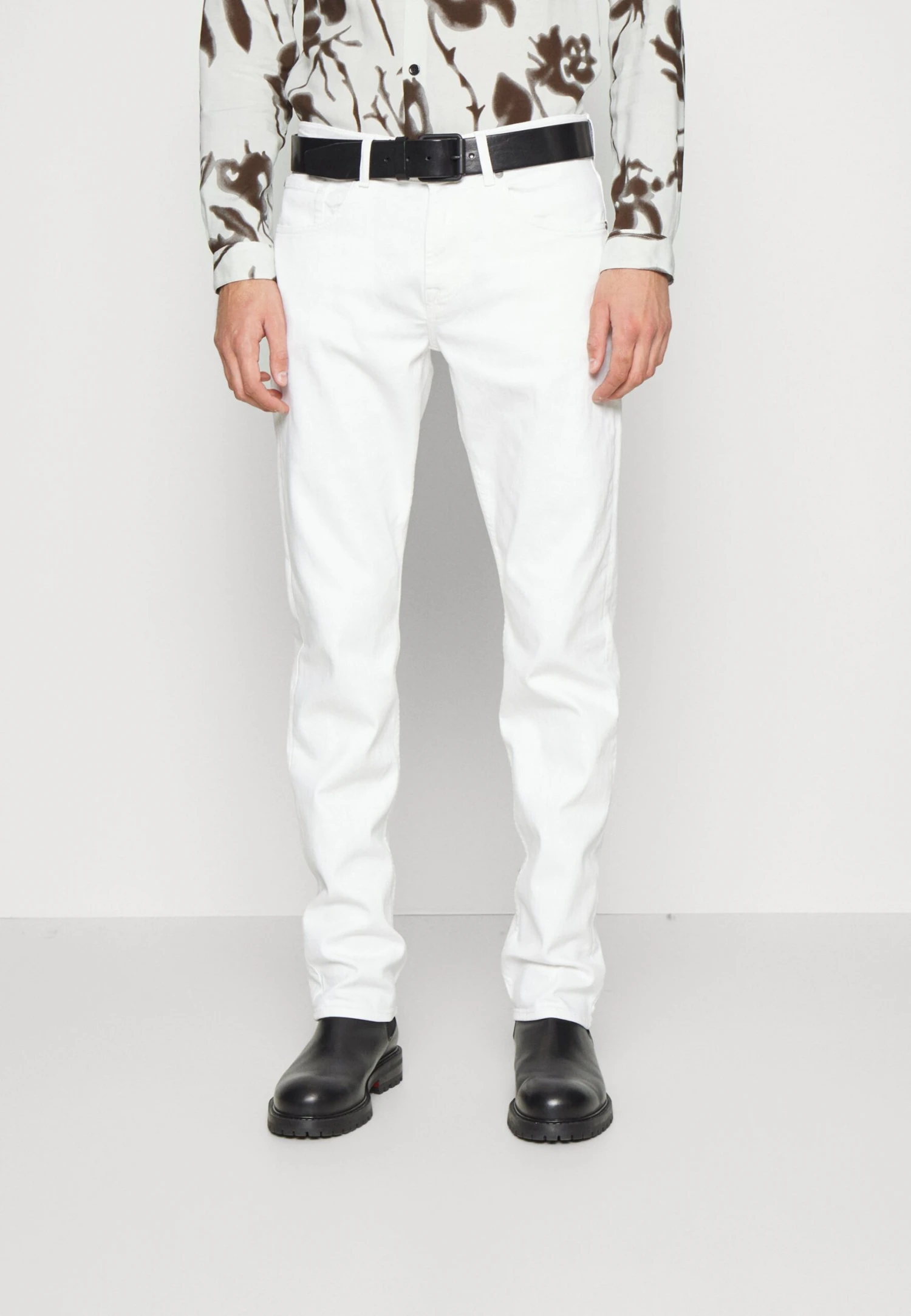 7 For All Mankind Luxe Performance- Vaqueros Rectos - White 1 7 For All Mankind Luxe Performance- Vaqueros Rectos - White