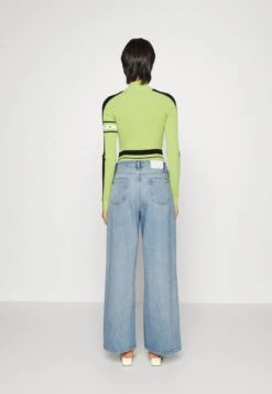 7 For All Mankind Zoey Air Wash - Vaqueros Rectos - Light Blue 7 7 For All Mankind Zoey Air Wash - Vaqueros Rectos - Light Blue -7 For All Mankind 8dbac52222494fc89ed96b319d4ecb03