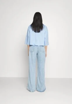 7 For All Mankind Lotta Laguna - Vaqueros Bootcut - Light Blue 10 7 For All Mankind Lotta Laguna - Vaqueros Bootcut - Light Blue -7 For All Mankind 8dfe25a276db4b20a99b25824c9650b1