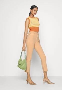 7 For All Mankind Slim Kick Colored - Vaqueros A Campana - Orange 9 7 For All Mankind Slim Kick Colored - Vaqueros A Campana - Orange -7 For All Mankind e07cd1d5fcb64c12bfd1afb4ab76fbd4