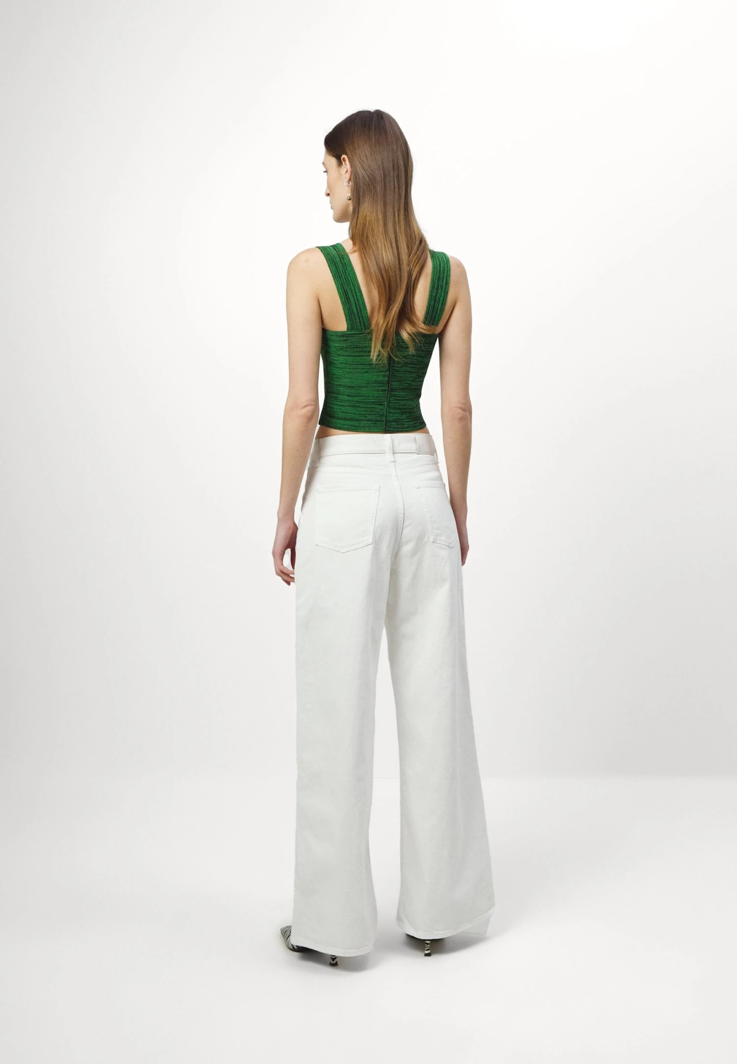 7 For All Mankind Zoey Milk - Vaqueros Rectos - White 3 7 For All Mankind Zoey Milk - Vaqueros Rectos - White - Imagen 3